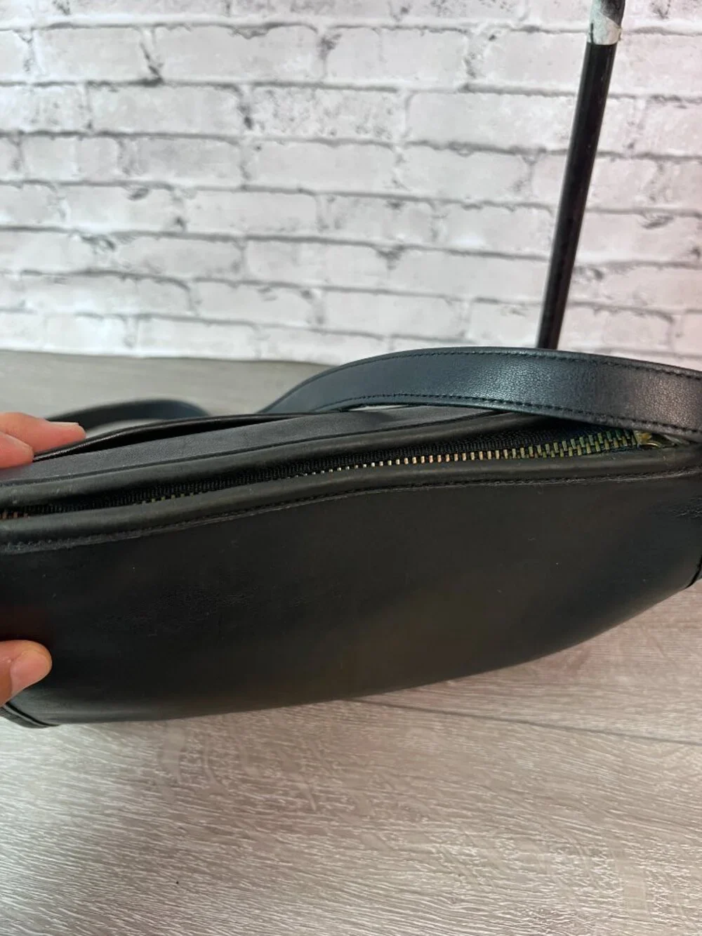 Vintage Coach Austin 9909 black leather Crossbody bag Style